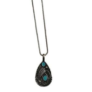 Fashion Silver Tone & Turquoise Enamel Necklace (gift ready NWT)